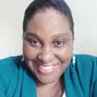 Lisa Gentles's Instagram, Twitter & Facebook