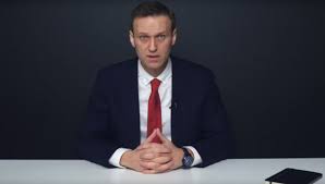 Навальный наотрез отказался от любых видов работ, в том числе и от уборки в помещениях своего отряда. V Iske Glavy Rosgvardii K Navalnomu Nashli Oshibki I Vernuli Ego Obratno Istcu