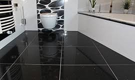 Fliesen sind ein beliebter bodenbelag, der aufgrund seiner einfachen instandhaltung viele fans besitzt. Fliesen Fugen Und Silikon Reinigung