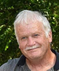 Ronnie Seal's Instagram, Twitter & Facebook