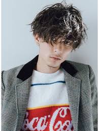 脱力感がセクシーなアンニュイショート l019571837 アットラブ at lav by belle のヘアカタログ ホットペッパービューティー メンズヘアスタイルミディアム 髪型 メンズ 男性の髪