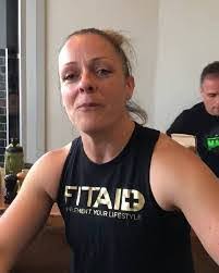 Tamara Potts's Instagram, Twitter & Facebook