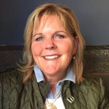 Betsy Swanson's Instagram, Twitter & Facebook