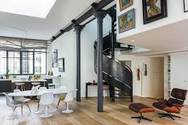 Un Loft Arty Dans Une Ancienne Fonderie Decoration Maison Loft Loft De Luxe