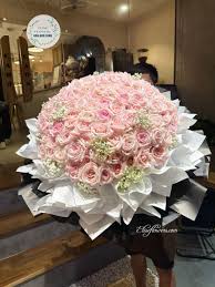 Bó hoa hồng ngoại 100 bông. Bó hoa hồng tỏ tình bạn gái. Đặt hoa bó