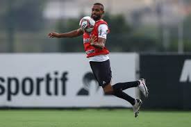 Football club infobox clubname = paraná. Atletico Mg Negocia Emprestimo De Adriano Ao Parana Volante Fica Fora De Inscricao Na Libertadores Futebol Ge