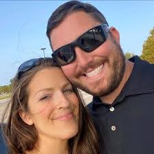 Shannon Keefe's Instagram, Twitter & Facebook