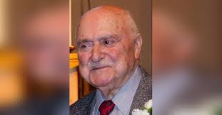 Kenneth Standish's Instagram, Twitter & Facebook