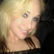 Rachael Lay (@RachaelLayx3)