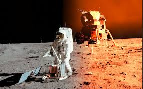 Je tente mes premiers pied l 39 une vrillée. Qui Sera Le Neil Armstrong De 2069 Le Huffpost