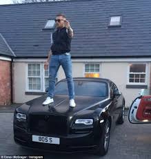 De grootste advertentiesite van nederland. Conor Mcgregor Vs Floyd Mayweather Supercar Battle Daily Mail Online