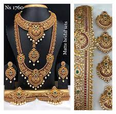 Bridal Gold Stones Set Indian Jewelry Designs Indian Bridal Jewelry Sets Bridal Jewellery Earrings Wedding Jewelry Sets Bridal Jewellery