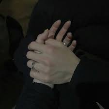 friendzone choi soobin txt couple hands couple aesthetic couple holding hands