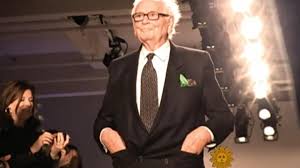 Ses 70 ans de carrière. From 2012 Pierre Cardin The Man Who Turned Fashion On Its Head Cbs News