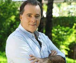Tony ramos was born on august 25, 1948 in arapongas, paraná he has been married to lidiane ramos since september 17, 1969. Tony Ramos Facebook