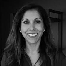 Amanda Palovcsik's Instagram, Twitter & Facebook