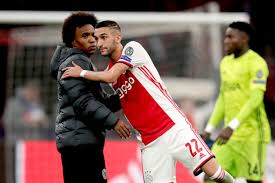 Check out his latest detailed stats including goals, assists, strengths & weaknesses and match ratings. Player Analysis Hakim Ziyech Breaking The Lines