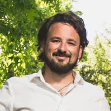 SCALING STARTUPS GLOBALLY