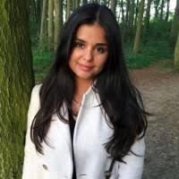 Lana receives medical attention backstage: Lana Arslani Field Service Support Specialist Crm Ep Biotronik Linkedin