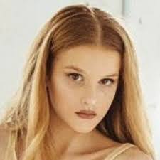 Brooke Madison's Instagram, Twitter & Facebook