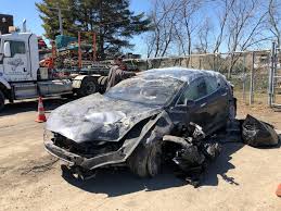 In this accident, indiana state police said a tesla model 3 ran into the back of a fire truck on interstate 70 near indianapolis. Tesla Owner Walks Out Almost Unscathed In A Severe Tesla Model S Crash Tesla Model S Tesla Tesla Model