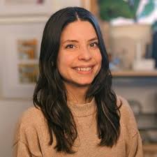 Leah Dick's Instagram, Twitter & Facebook