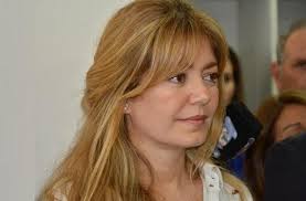 Estela regidor, de la ucr de corrientes, dijo que los humanos deberían parecerse más a los animales para oponerse a la iniciativa. Estela Regidor Parlamentario