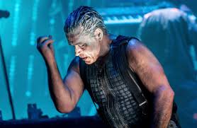 Anja koesling and till lindemann had a relationship from 1985 to 1997. Rammstein Frontman Till Lindemann Accused Of Assault At German Bar National Globalnews Ca
