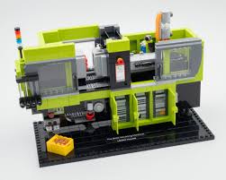 Lego seigneur des anneaux le retour du roi film fr. Review Lego House Limited Edition 40502 The Brick Molding Machine Hoth Bricks