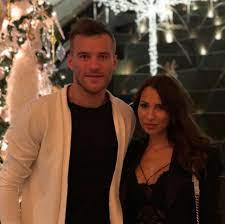 Born andriy mykolaiovich yarmolenko on. Andriy Yarmolenko Wiki 2021 Girlfriend Salary Tattoo Cars Houses And Net Worth