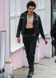 We did not find results for: Louis Partridge Is The Double Of Sid Vicious As He Films Scenes For New Sex Pistols Series Latest Celebrity News