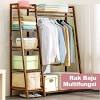 Rak buku ini menggunakan kayu oak. 1