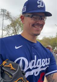 43 Dodgers Pitcher Banda