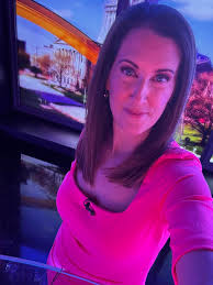 Dressed like a highlighter so we don't need the lights today