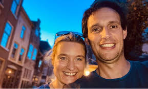 He is a member of the christian democratic appeal (cda). Nieuwe Cda Fractieleider Wopke Hoekstra Had Inmiddels Al Drie Keer Zijn Jawoord Willen Geven Aan Zijn Liselot
