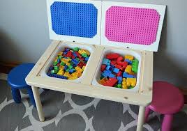 Lego Masasi Ile Cocuklariniza Kolay Lego Oyun Alanlari Olusturabilirsiniz Lego Masasi Lego Aktivite Masasi Anaokulu Leg Ikea Fikirleri Legolar Ikea Ipuclari