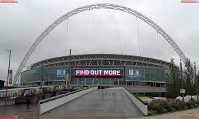 Neben den grunddaten werden, wenn vorhanden, auch informationen zur anschrift, anfahrt. Designer Outlet London Und Stadionbesichtigung Londonseite Deutscher London Blog
