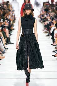 Christian Dior Fall 2019 Ready To Wear Fashion Show Fashion Couture Fashion Haute Couture Fashion