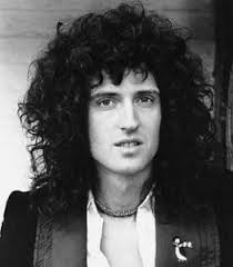Teilen wir unsere Lieblingsbilder von Queen, auf denen sie HEISS aussehen?  Brauchen mehr Brian May. : r/queen
