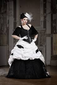 We did not find results for: Gehrocke Brautkleider Lucardis Feist Extravagante Brautmode Hochzeitsanzuge Und Ausgefallene Gehrocke