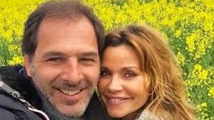 Deux ans après la mort de leur fille jade, âgée de 5 mois, ingrid chauvin et son mari thierry ont décidé de partager leur nouveau bonheur en. Ingrid Chauvin Et Son Mari Thierry Peythieu En Deuil Apres Un Terrible Accident De Voiture Femme Actuelle Le Mag