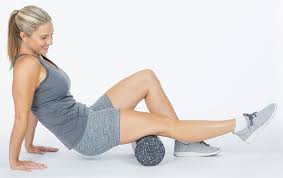 Sciatica symptoms include pain that people typically feel from the low back to behind the thigh and radiating down below the knee. Foam Rolling Exercises For Sciatica Pain Vive Health