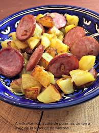 Pommes De Terres A La Saucisse De Morteau Annikapanika Recettes De Cuisine Saucisse De Morteau Recette Pomme De Terre