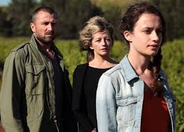 Tu te dis mais ça parle de quoi au juste cette série. Le Sang De La Vigne France 3 Laure Marsac Et Alexandre Brasseur Aux Cotes De Pierre Arditi Toutelatele