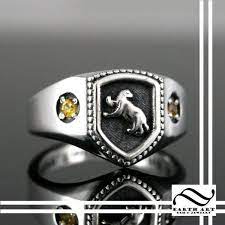 Hufflepuff House Ring Harry Potter Inspired Liked On Polyvore Featuring Jewelry Rings Y Harry Potter Ring Fandom Jewelry Black Diamond Engagement Ring Set