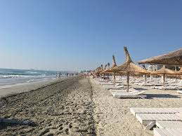 Hotelul grand astoria, fostul hotel patria, este situat in centrul statiunii mamaia, la 500 m de cazinou si la 50 m de plaja, la mai putin de 4 minute de mers pe jos de parcul. Grand Hotel Astoria Mamaia Reviews Romania Tripadvisor