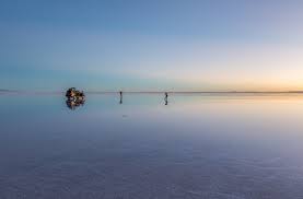 File:Salar de Uyuni, Bolivia, 2016-02-04, DD 16-18 HDR.JPG - Wikimedia  Commons
