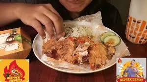 All are in kantin jajan bensu. Mukbang Asmr Geprek Bensu Nasi Daun Jeruk Dan Geprek Bensu Sambel Embe Asmr Indonesia Uk India Youtube