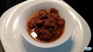 Si disfrutas de las recetas de pollo de toda la vida, en cocina casera te contamos cómo preparar mollejas de pollo con salsa. Mollejas De Pollo En Salsa De Vino Tinto Entre Obleas Y A Lo Loco