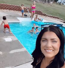 Thank y'all for all the birthday wishes! 🥰 I tried to reply to every DM. I  got to spend my birthday weekend in Mississippi (my home state) visiting my  family and best